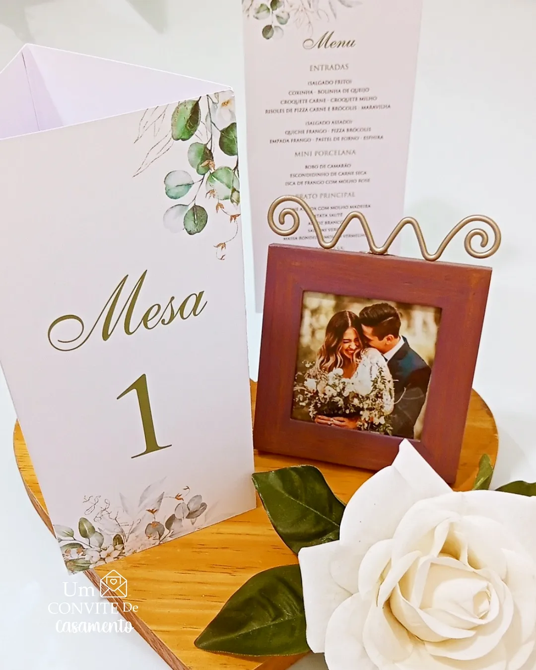 Menus três faces - Um Convite de Casamento